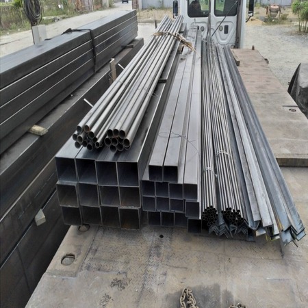 Thép hộp 50x50x2.8